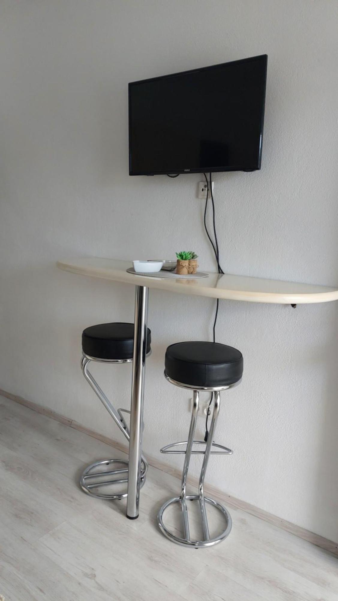 Apartmani Zana Pirovac Buitenkant foto